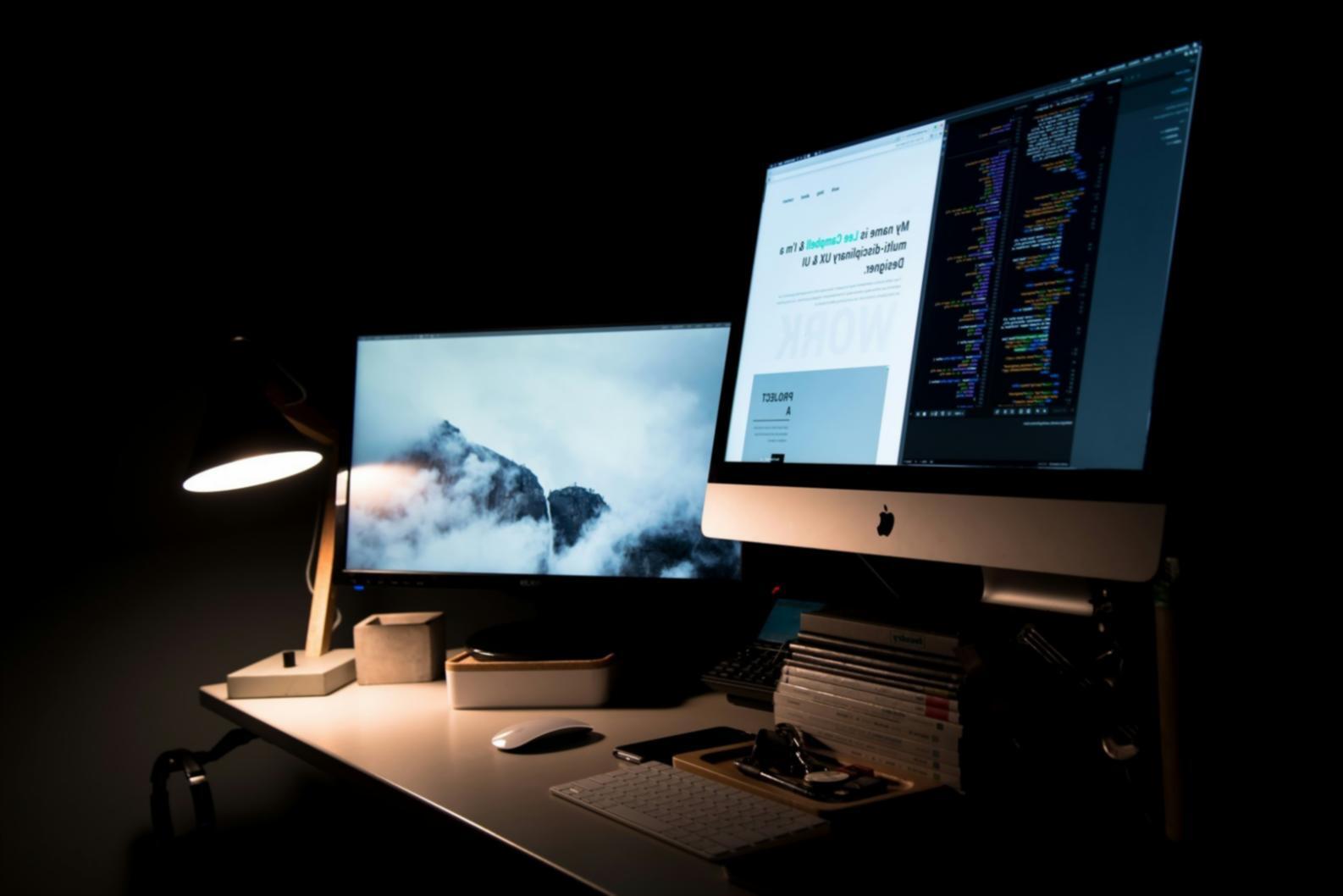 Студенты на занятии по игровому дизайну